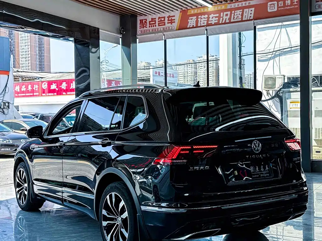 VOLKSWAGEN TIGUAN L 2020