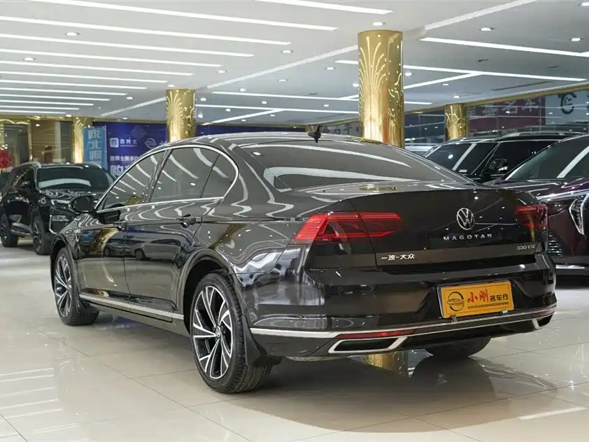 VOLKSWAGEN MAGOTAN 2022