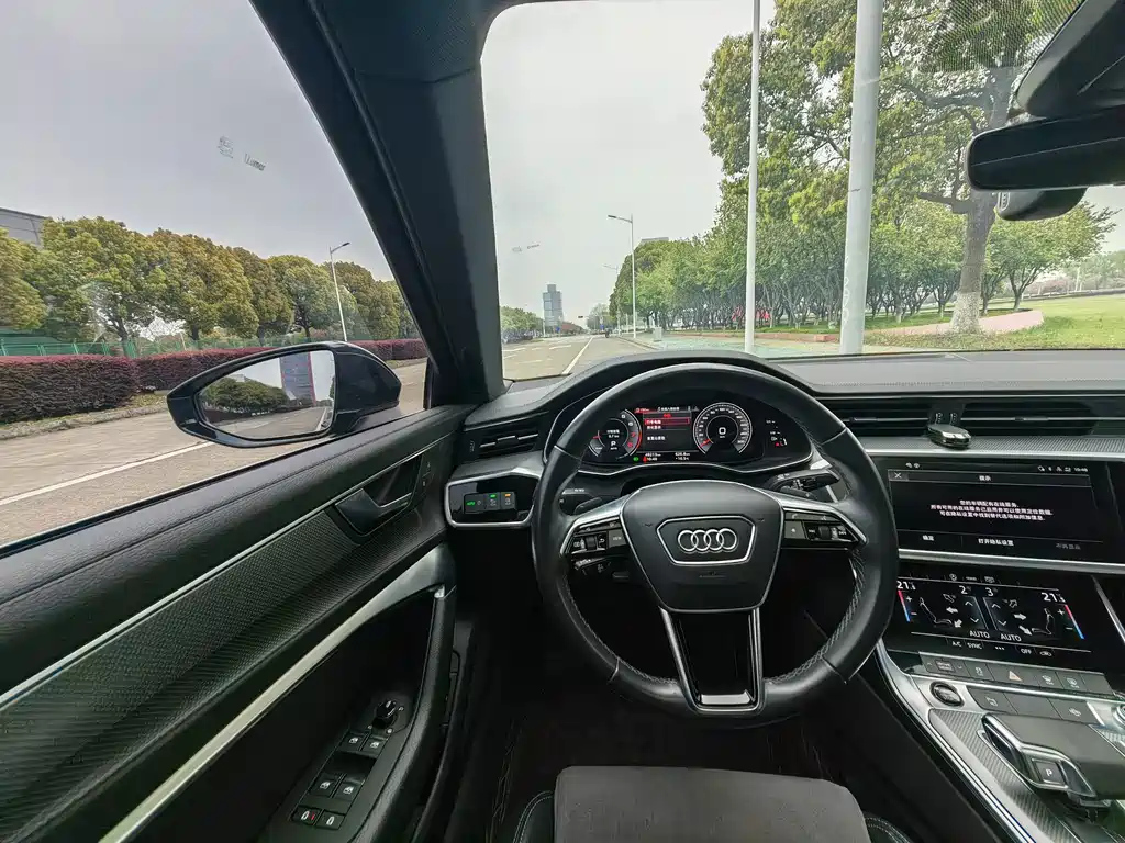 AUDI A6L 2022