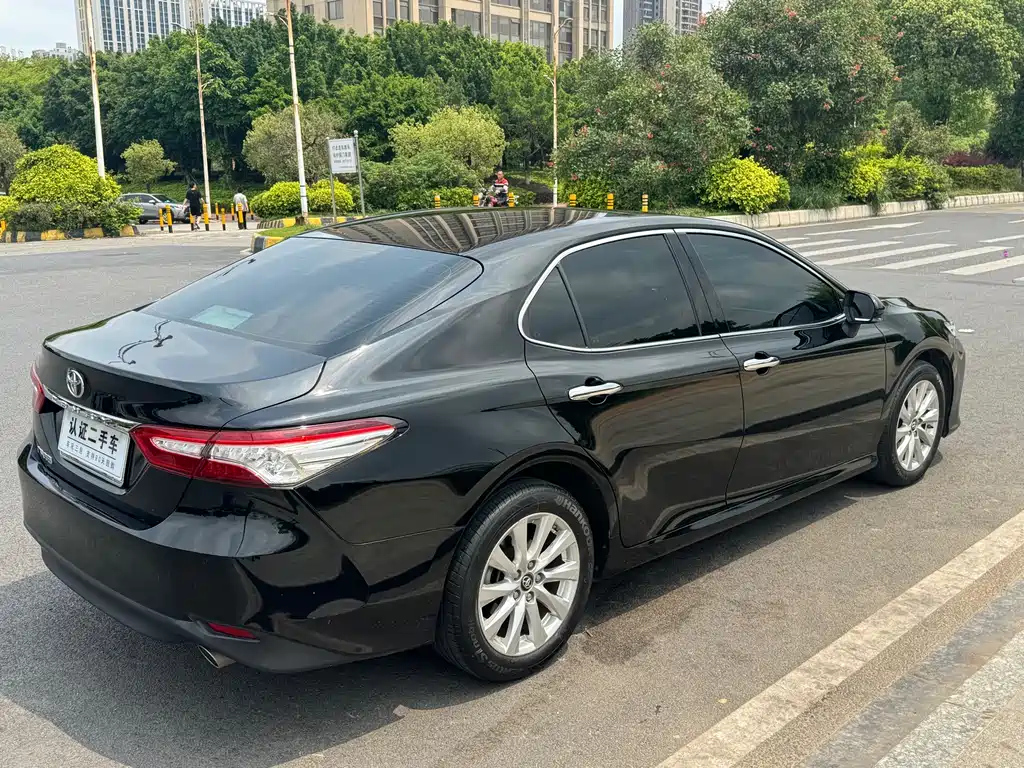 TOYOTA CAMRY 2021