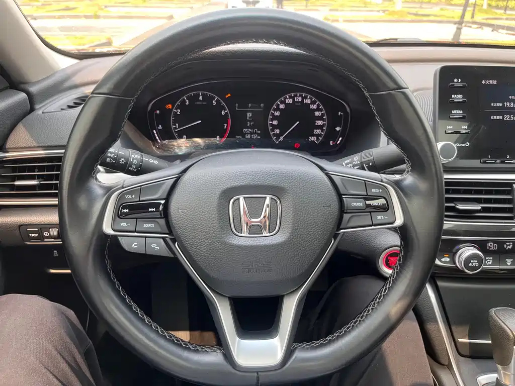 HONDA INSPIRE 2021