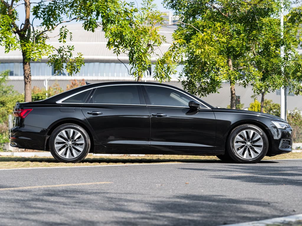 AUDI A6L 2022