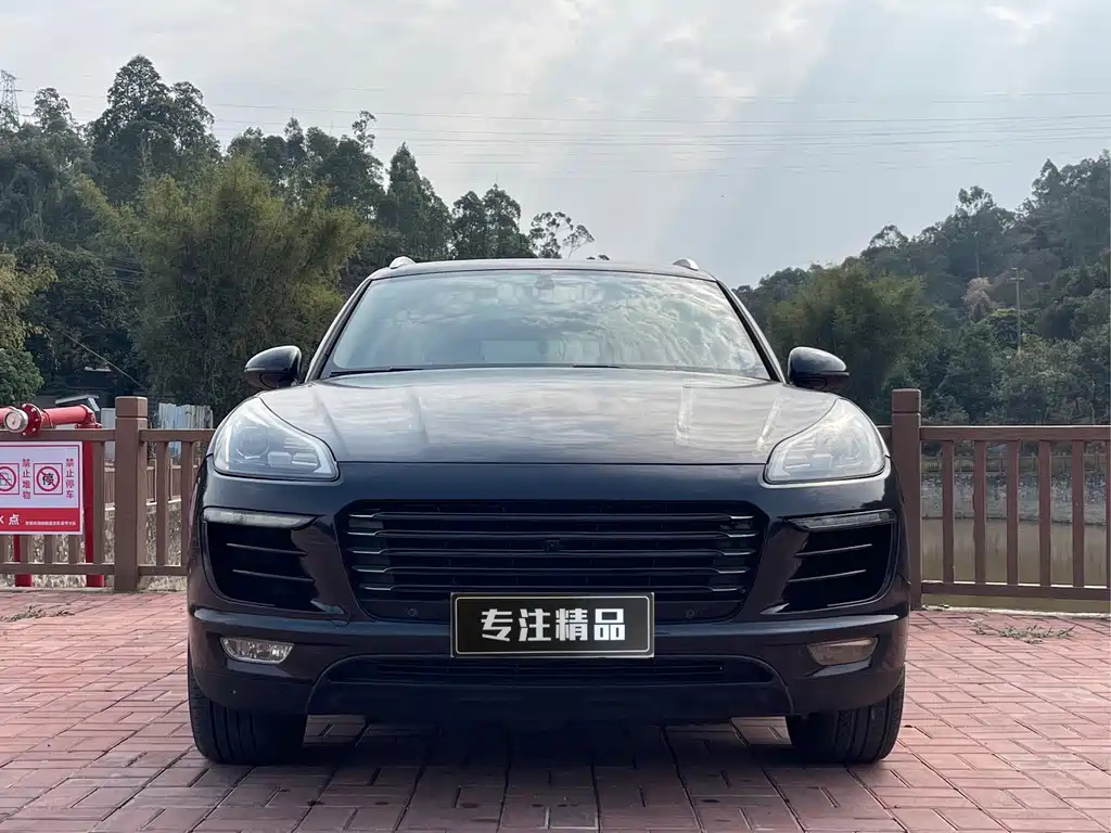 ZOTYE SR9 2017