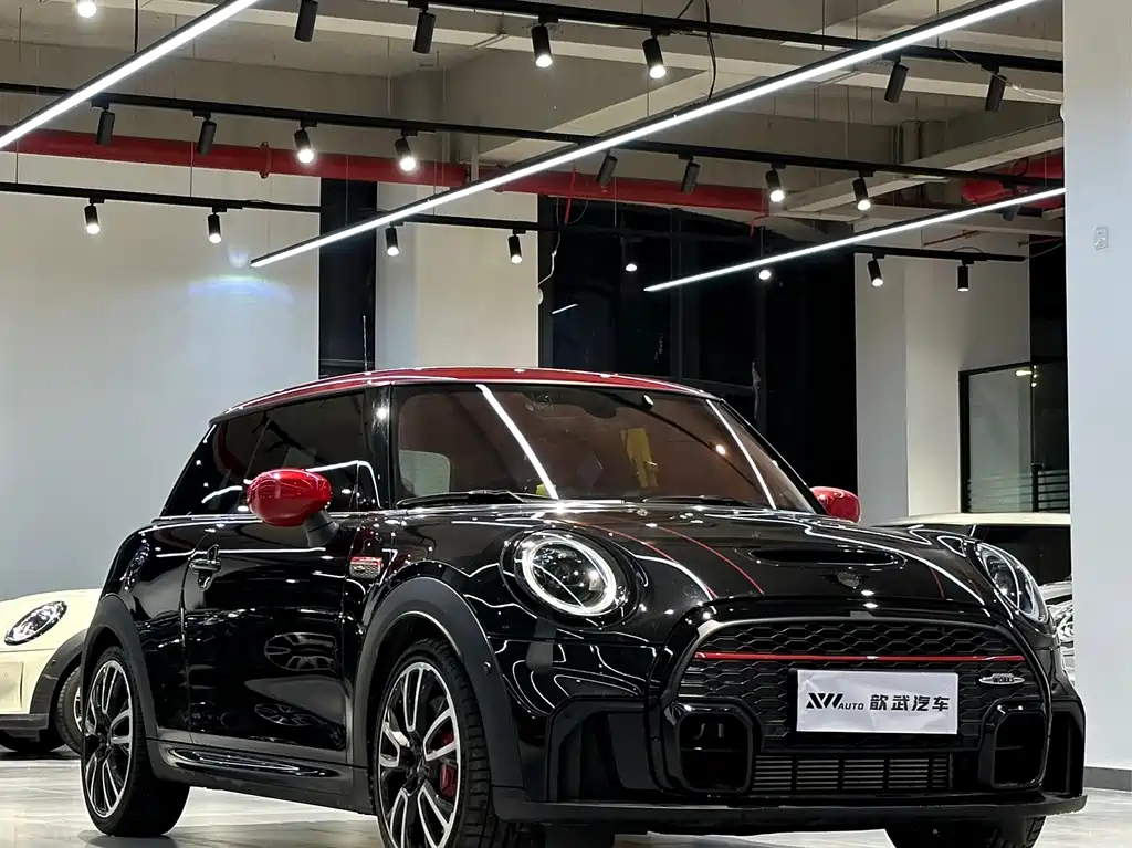 MINI JCW 2023