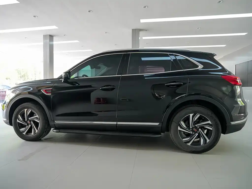 HONGQI HS5 2021