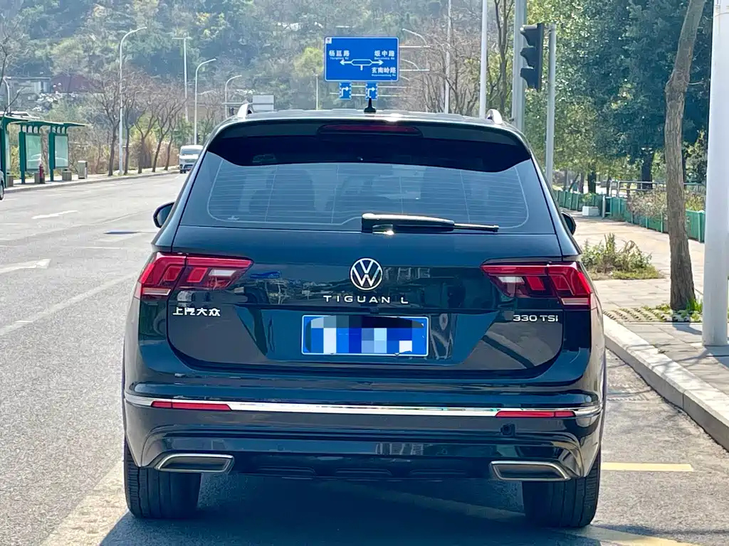 VOLKSWAGEN TIGUAN L 2021