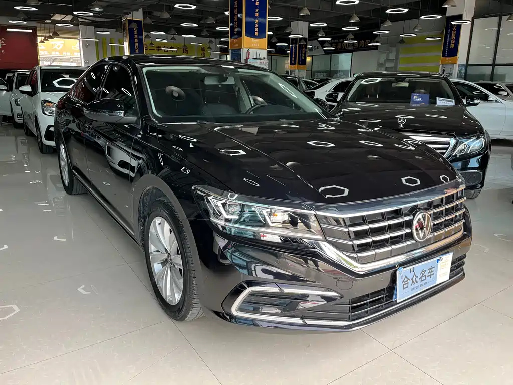 VOLKSWAGEN PASSAT 2021