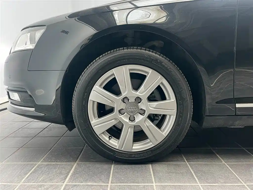 AUDI A6L 2011