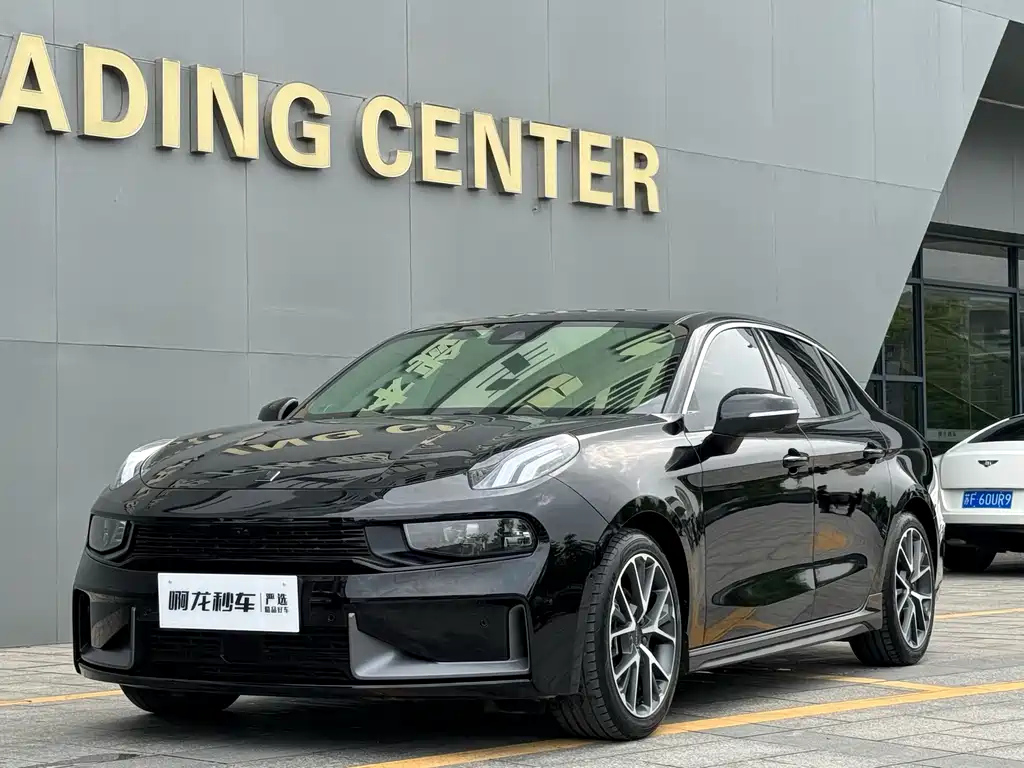 LYNK&CO 03 2021