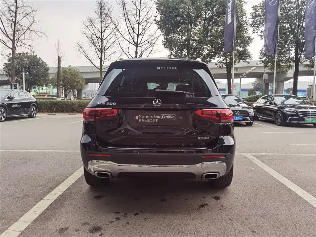 MERCEDES BENZ GLB 2021