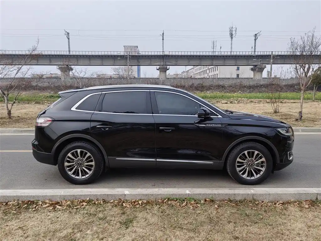 LINCOLN NAVIGATOR IMPORT 2019