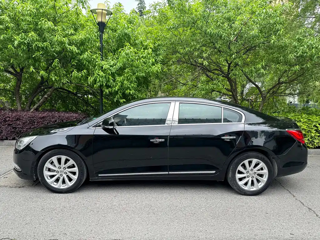BUICK LACROSSE 2016