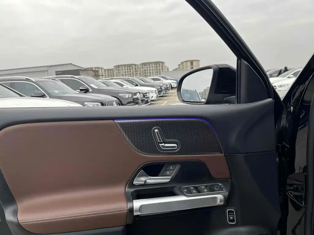 MERCEDES BENZ GLB 2022