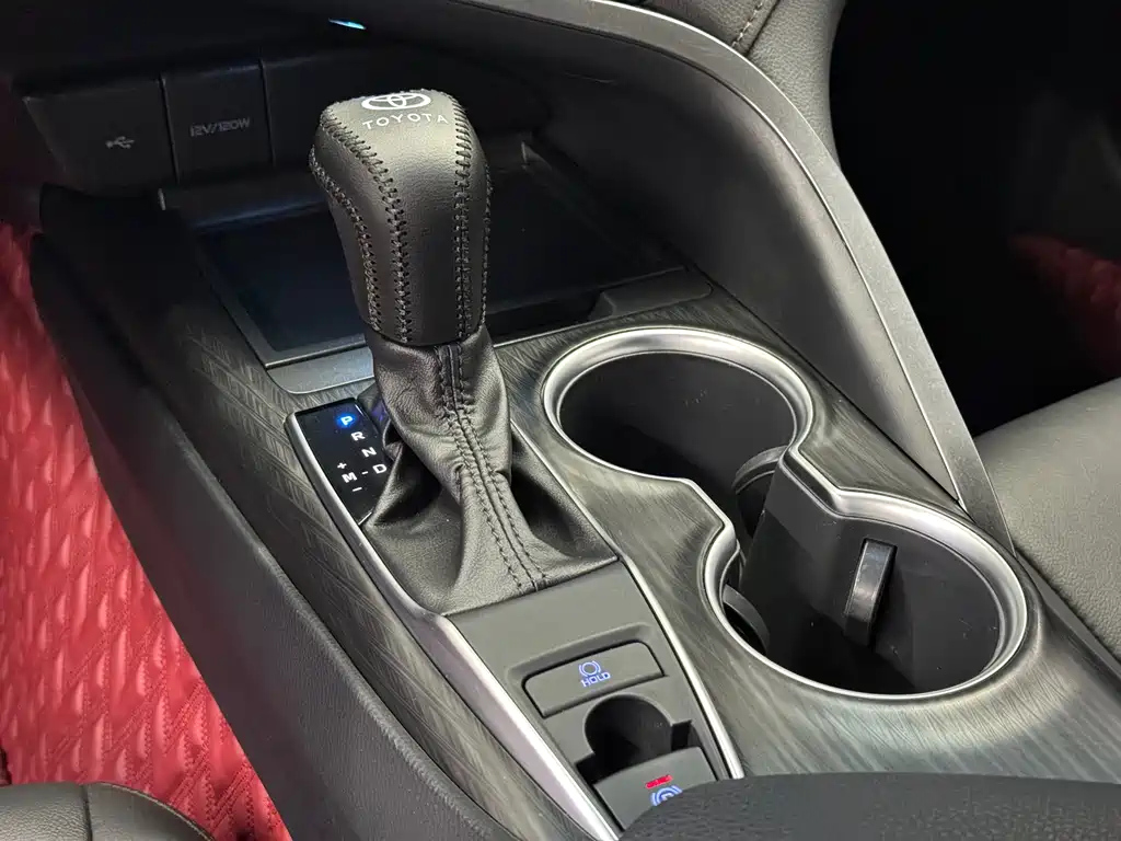 TOYOTA CAMRY 2022