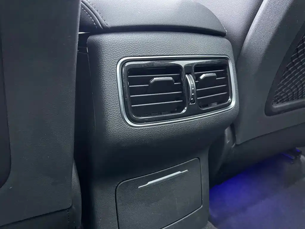 HONGQI HS5 2021