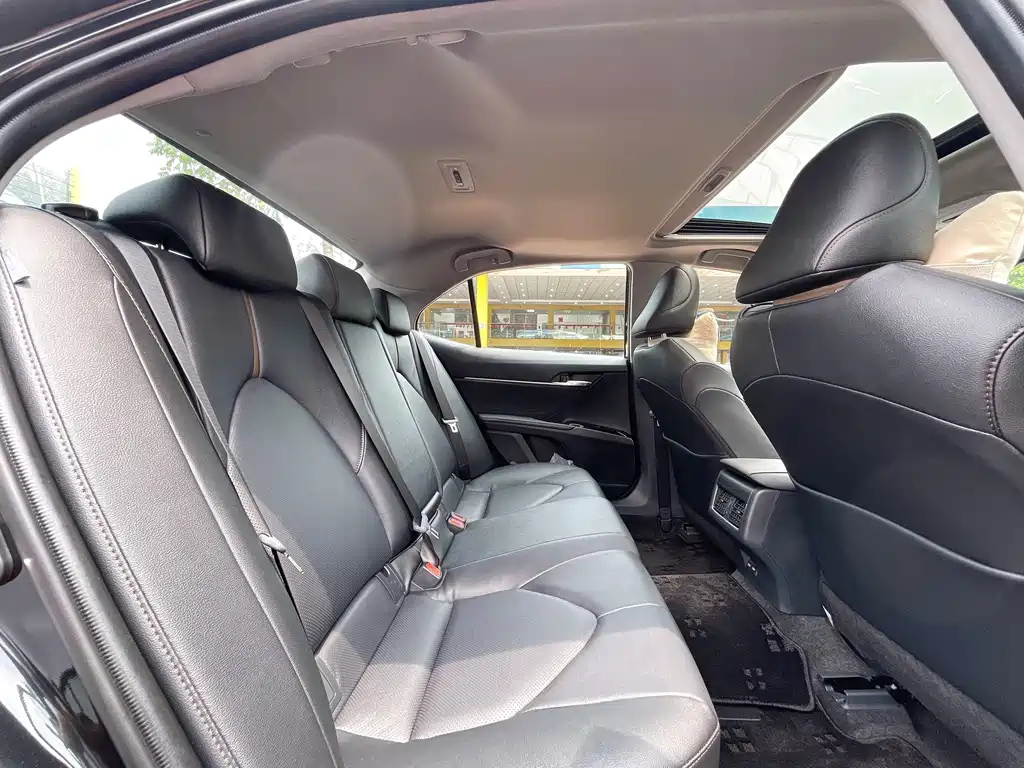 TOYOTA CAMRY 2024