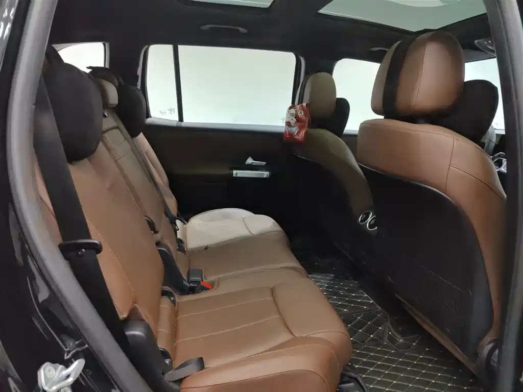 MERCEDES BENZ GLB 2022