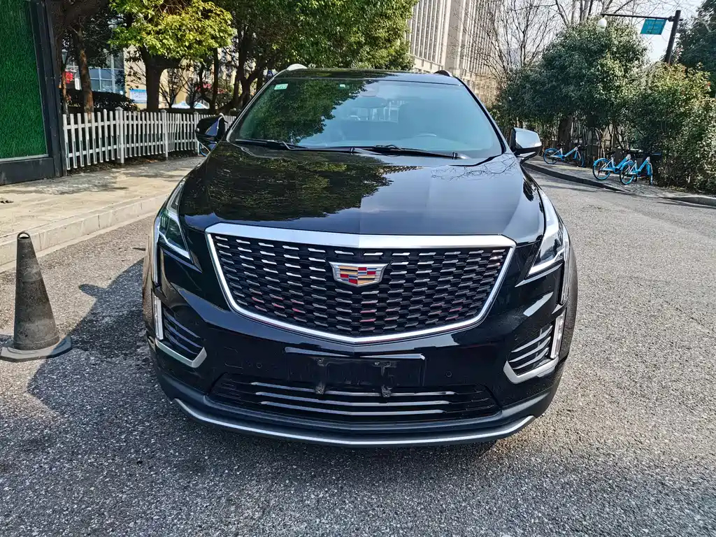 CADILLAC XT5 2021