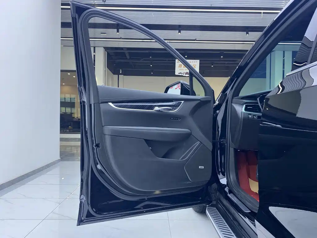 CADILLAC XT6 2022