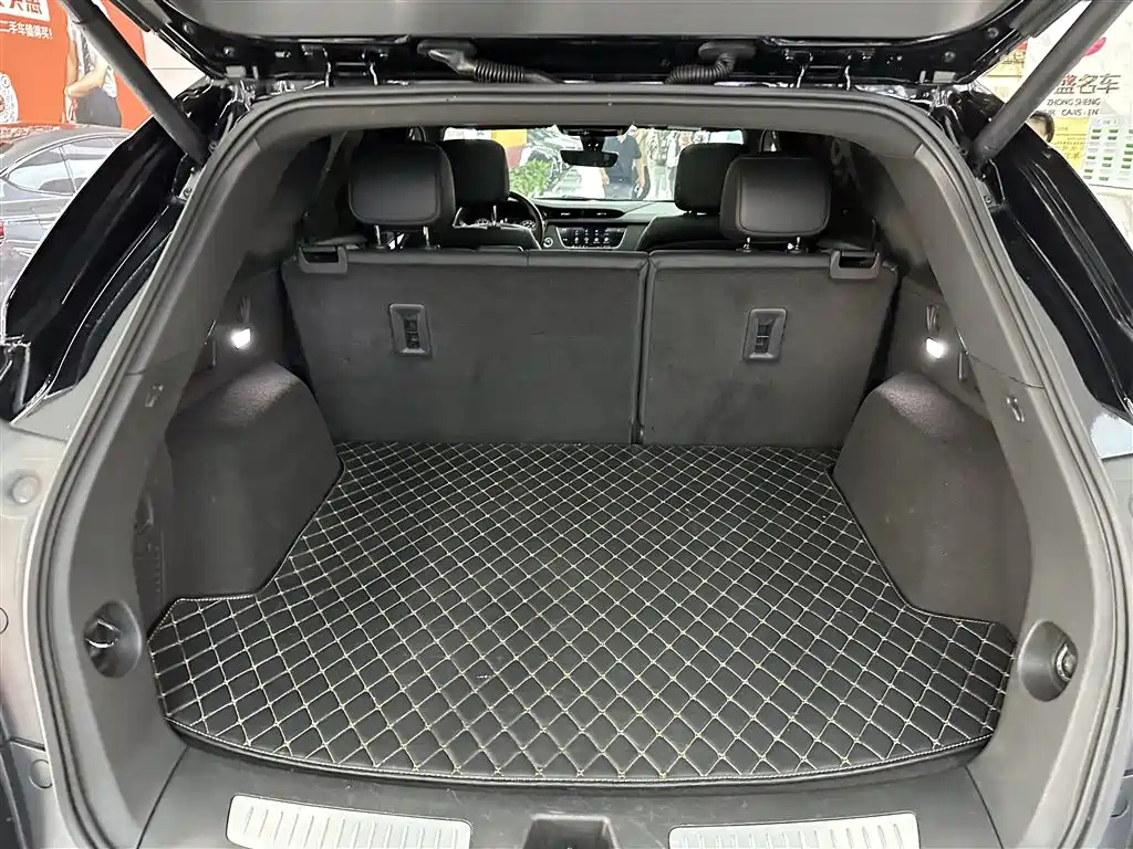 CADILLAC XT5 2020