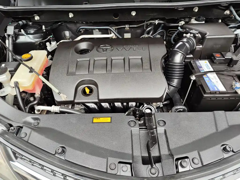 TOYOTA RAV4 RONGFANG 2015