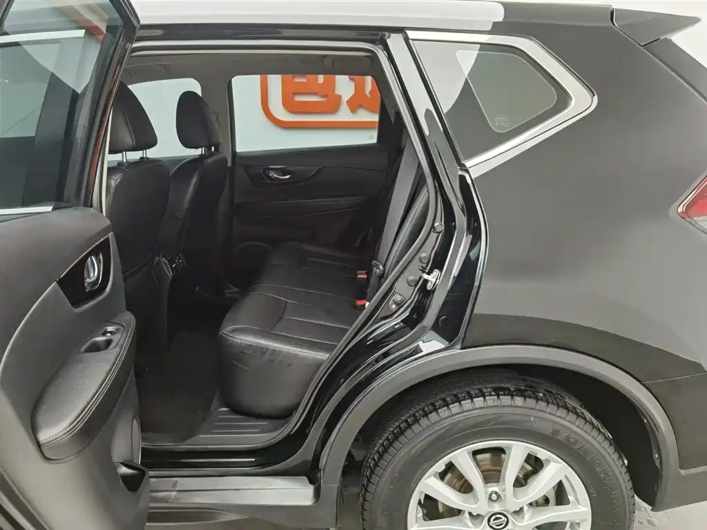 NISSAN X-TRAIL 2020