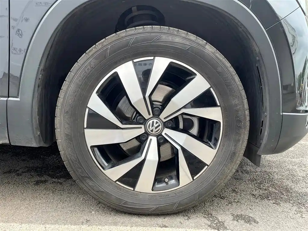 VOLKSWAGEN TAYRON 2020