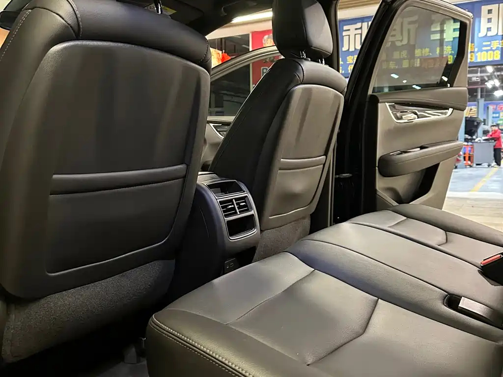 CADILLAC XT5 2022