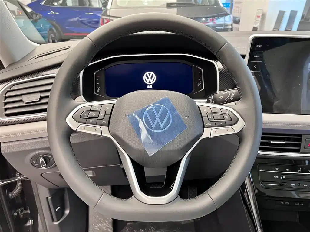 VOLKSWAGEN TAYRON 2023