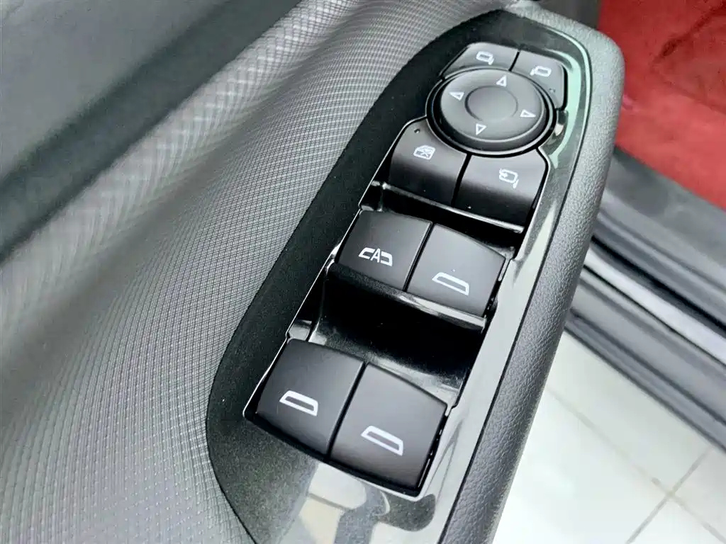 CHEVROLET EXPLORER 2023