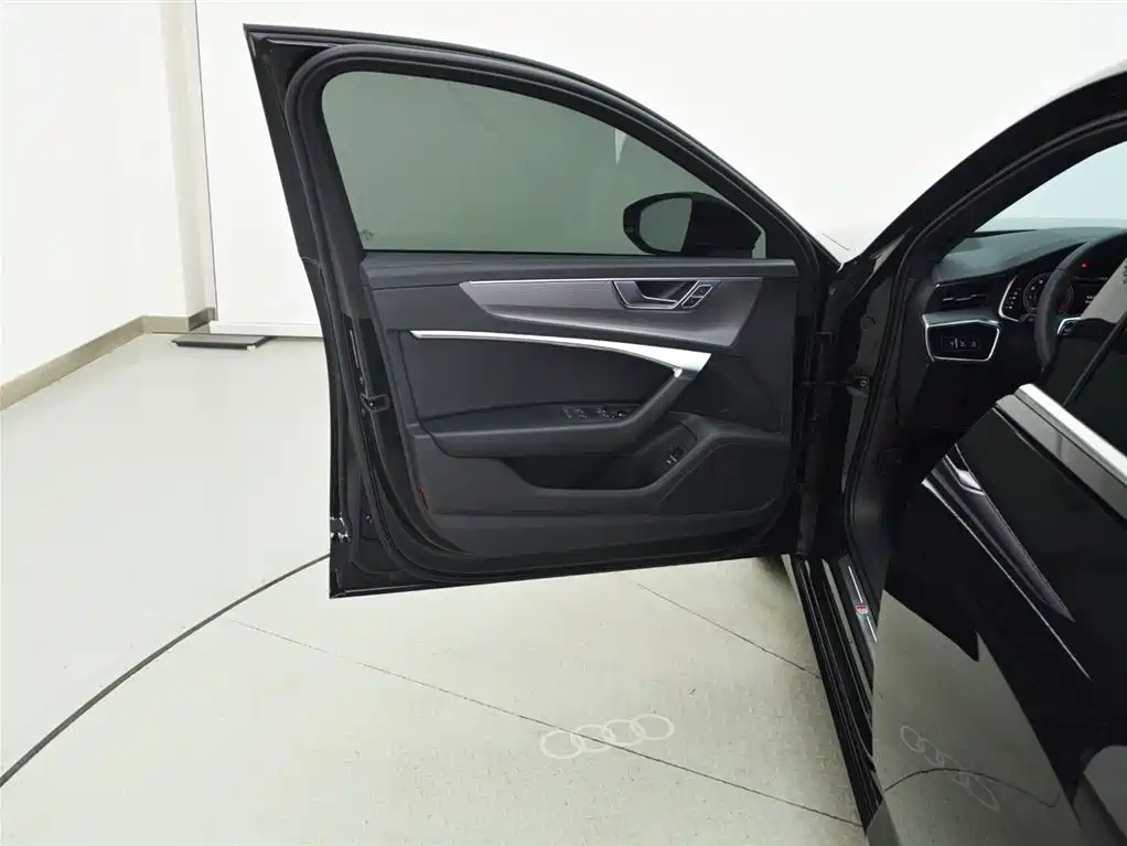 AUDI A6L 2021