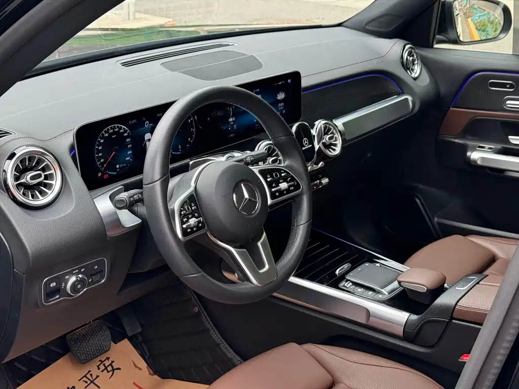 MERCEDES BENZ GLB 2020