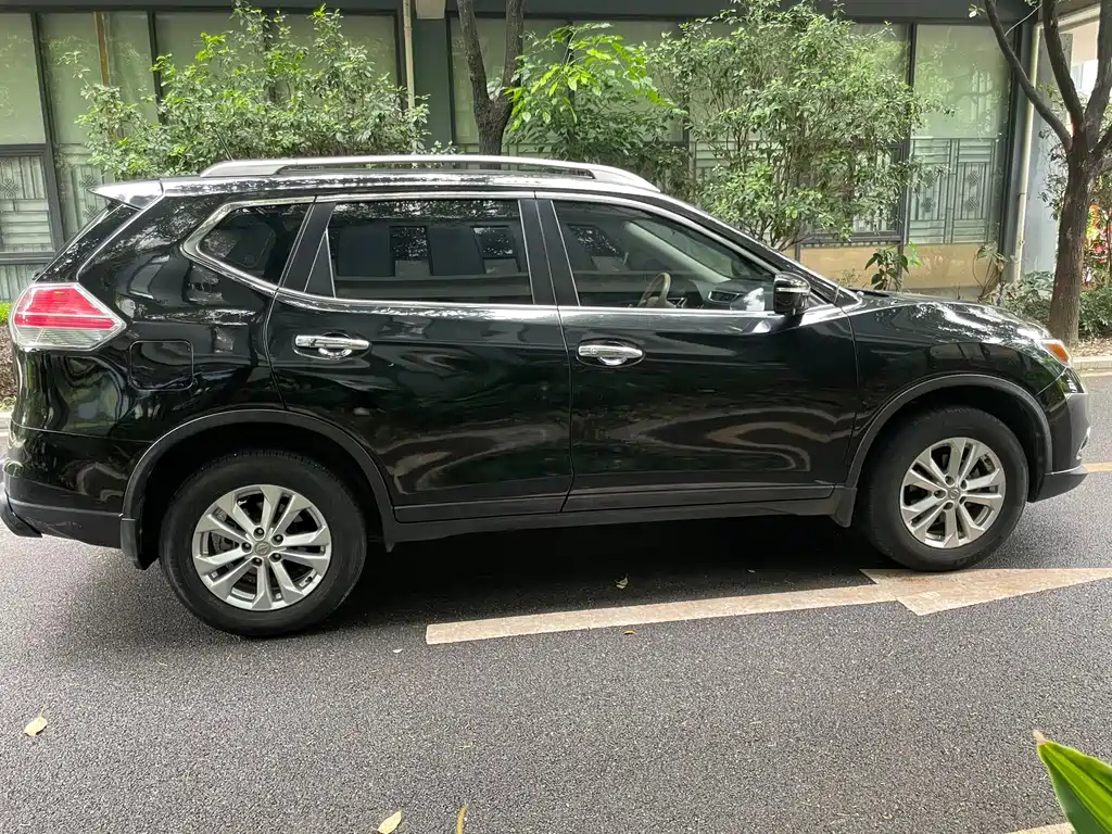 NISSAN X-TRAIL 2016