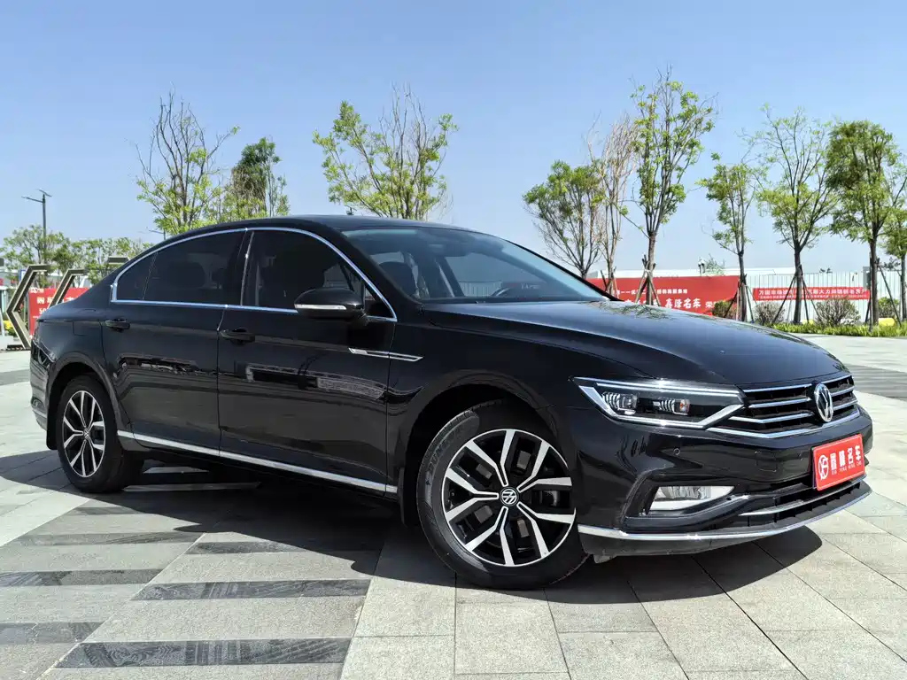VOLKSWAGEN MAGOTAN 2020
