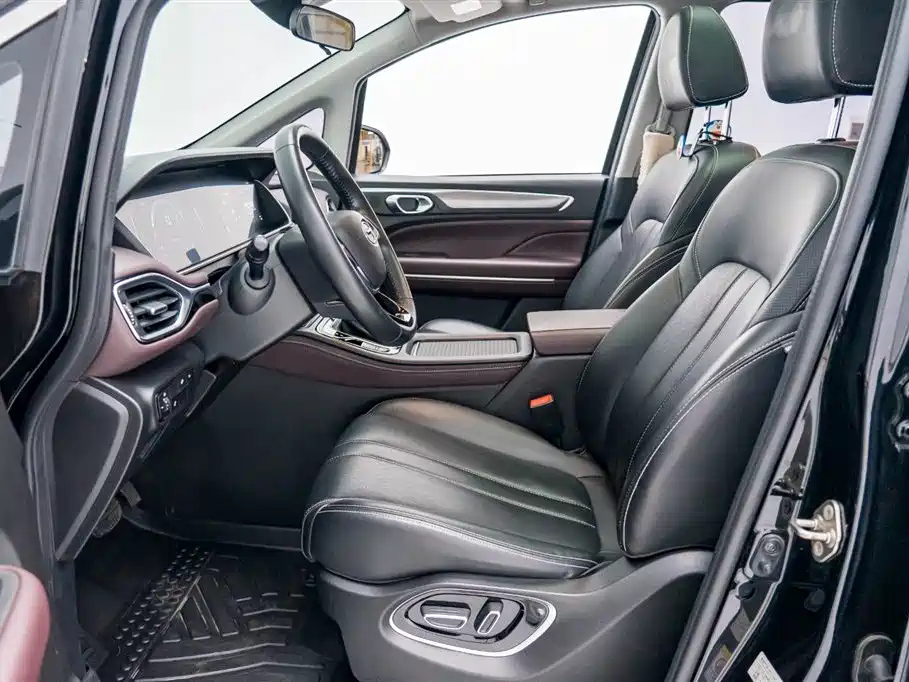 TRUMPCHI M6 2022