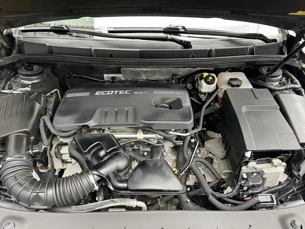 ROEWE 950 2012