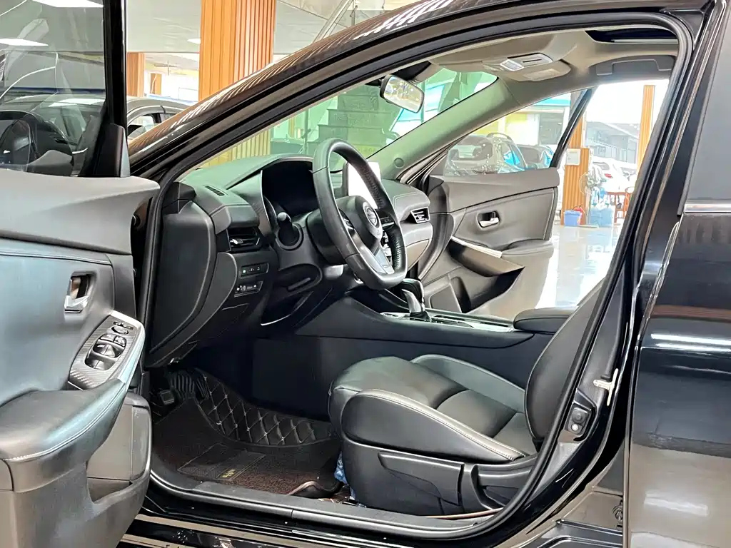 NISSAN SYLPHY 2021