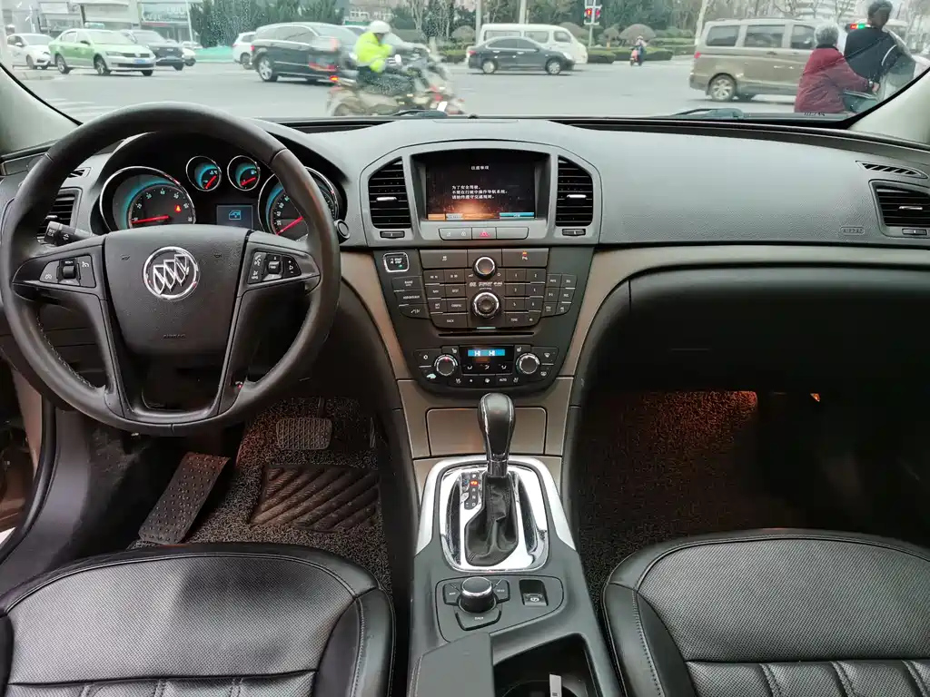 BUICK REGAL 2009