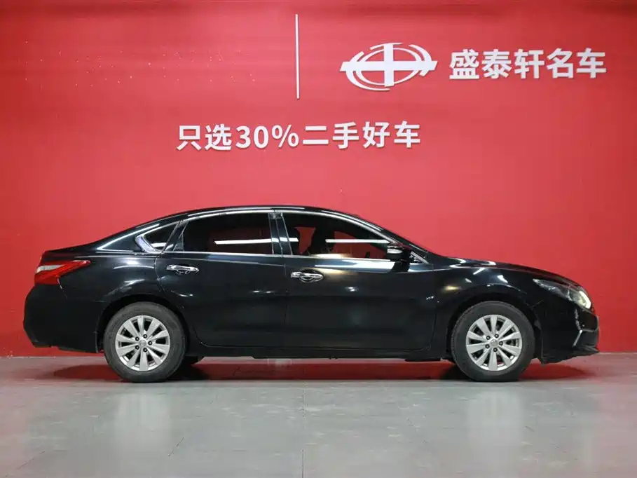 NISSAN TEANA 2018