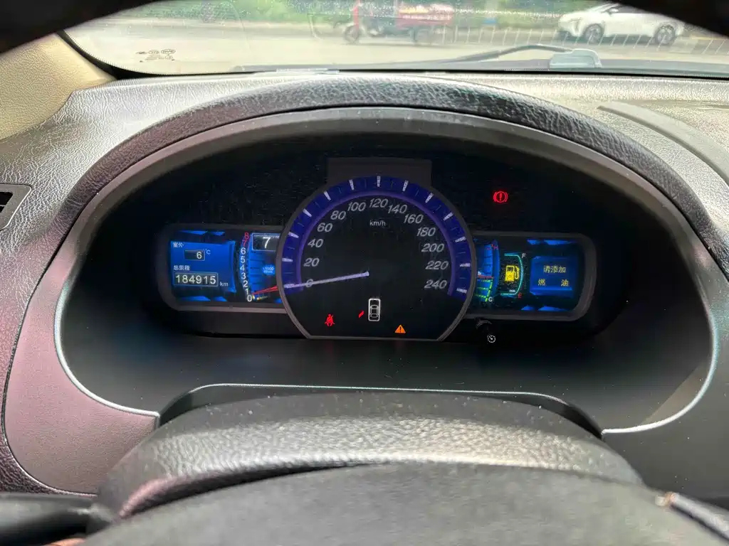 BYD S6 2012