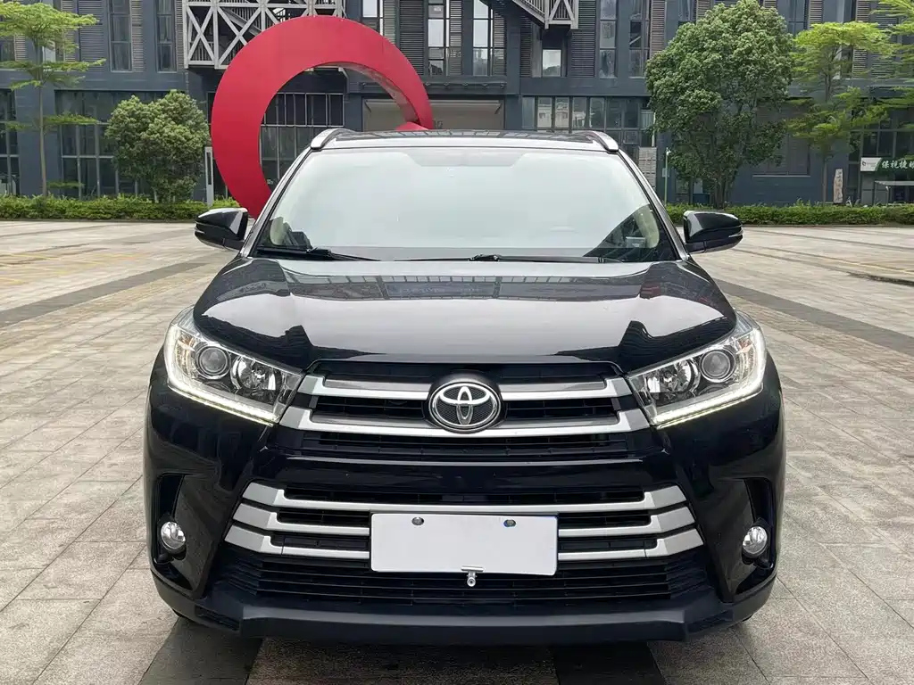 TOYOTA HIGHLANDER 2020