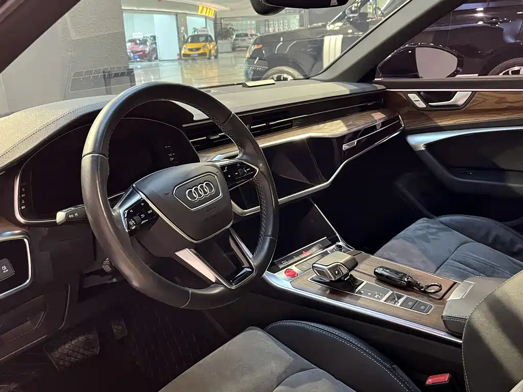 AUDI A6L 2021