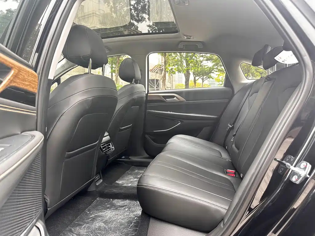 XPENG MOTORS P5 2024