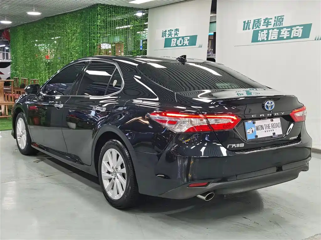 TOYOTA CAMRY 2022