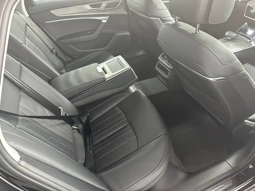 AUDI A6L 2023