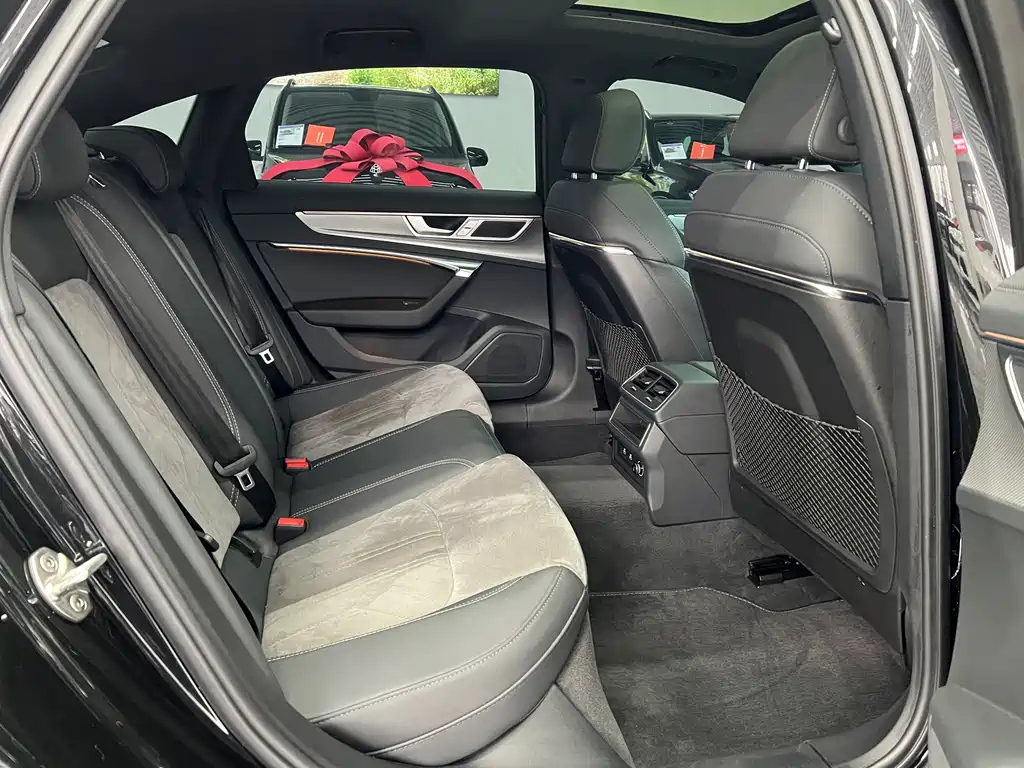 AUDI A6L 2023