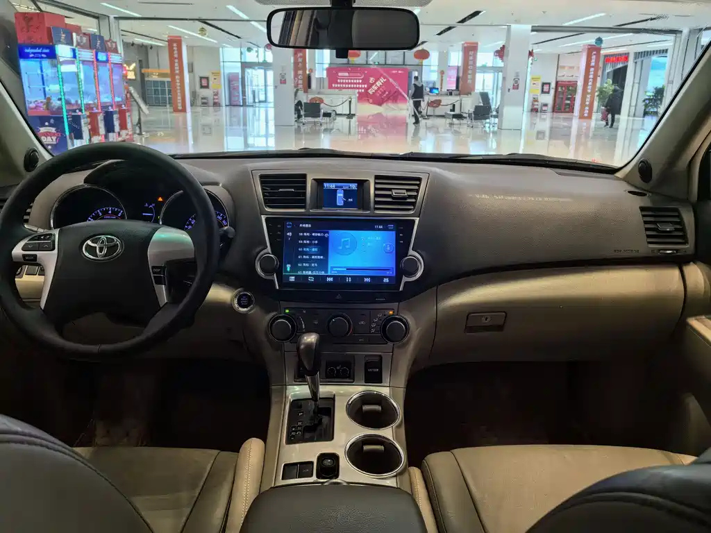 TOYOTA HIGHLANDER 2014