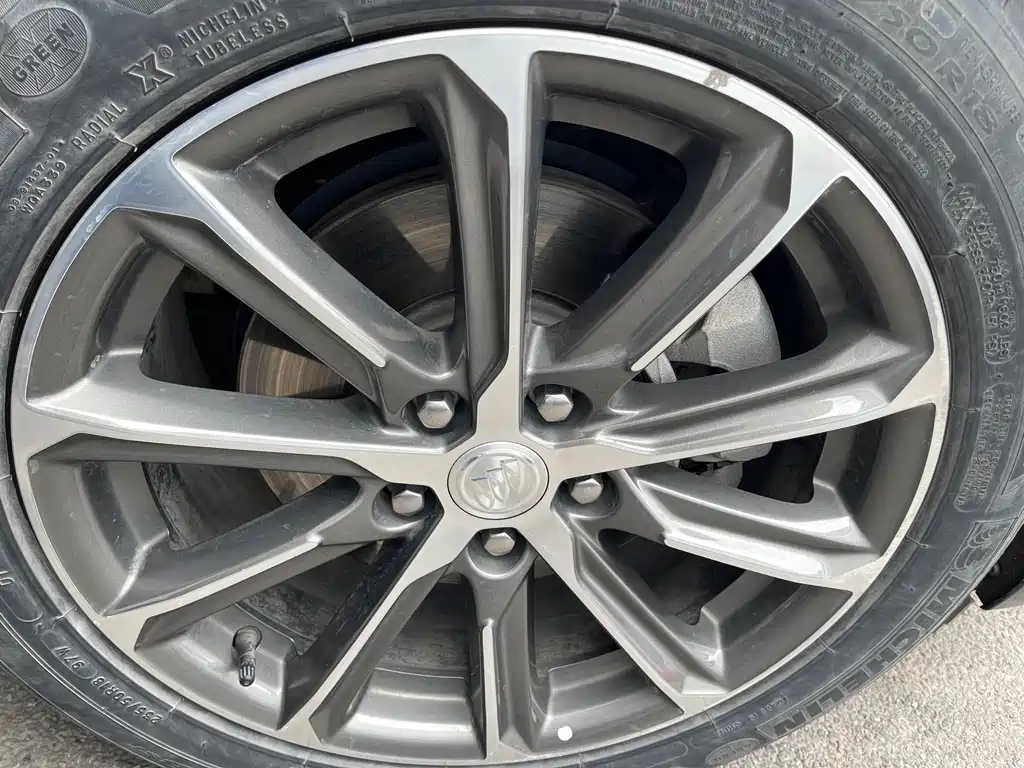 BUICK LACROSSE 2020
