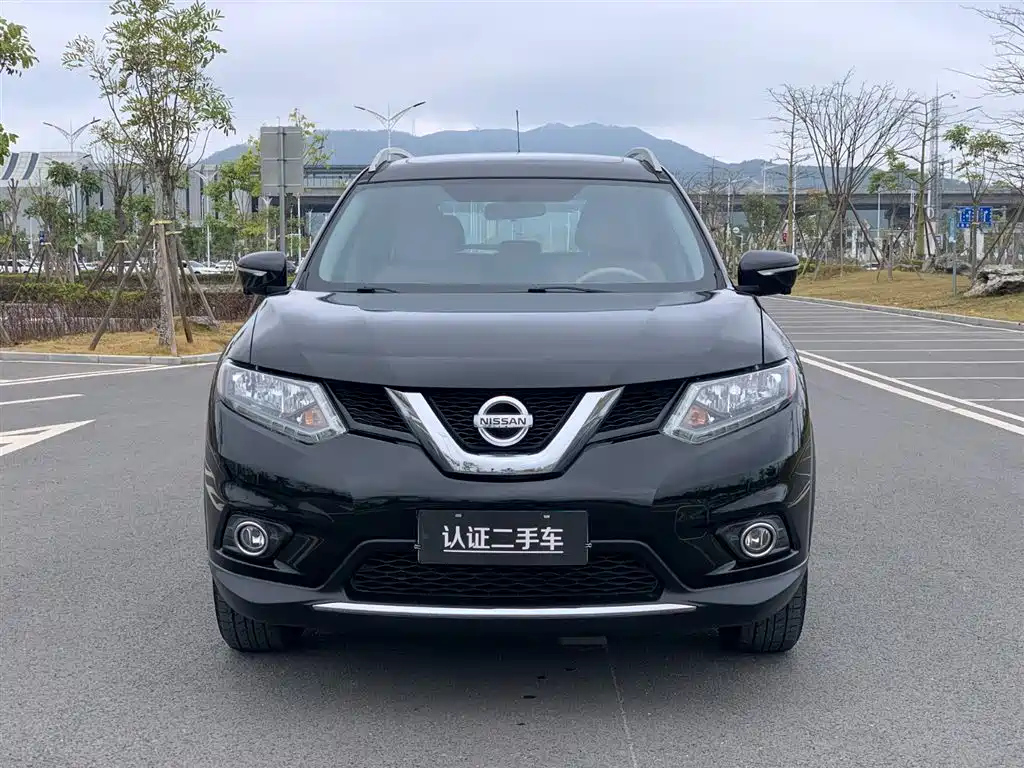 NISSAN X-TRAIL 2017