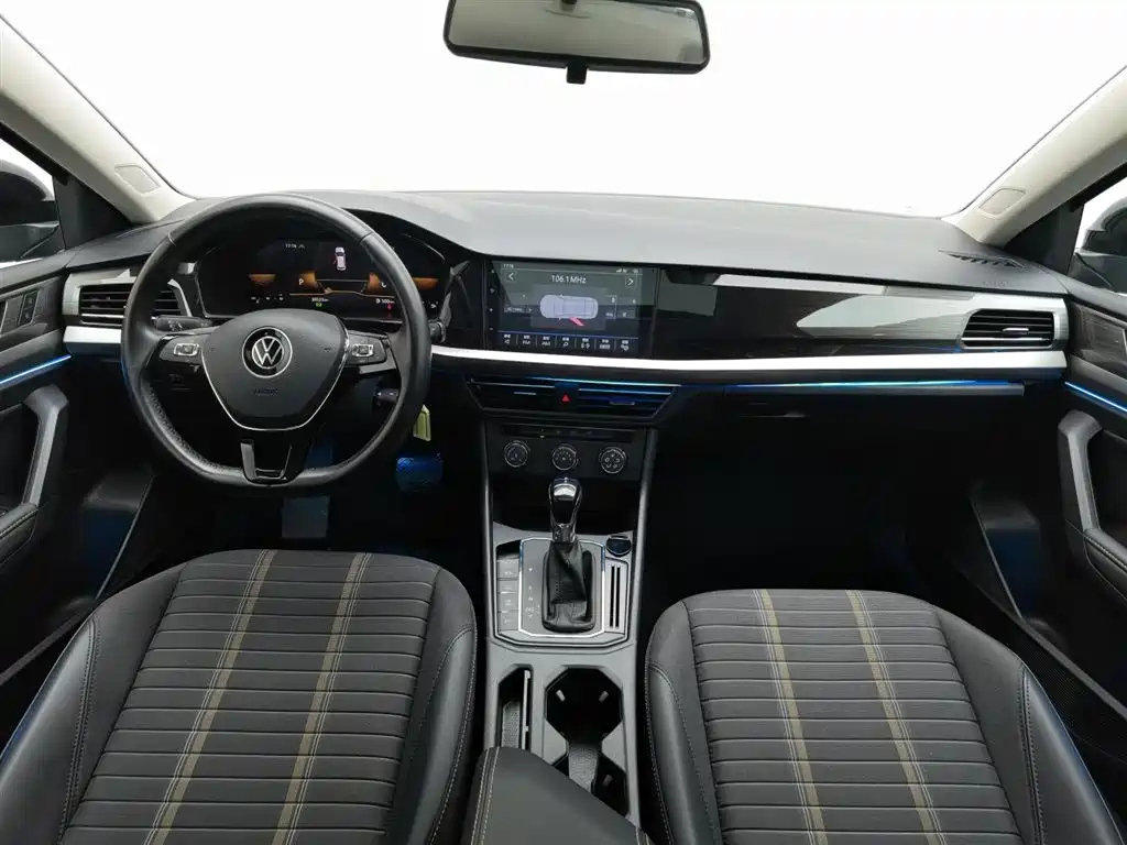 VOLKSWAGEN LAVIDA 2022